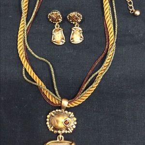 EARTH TONES NECKLACE & EARRINGS SET FROM CHICO’S